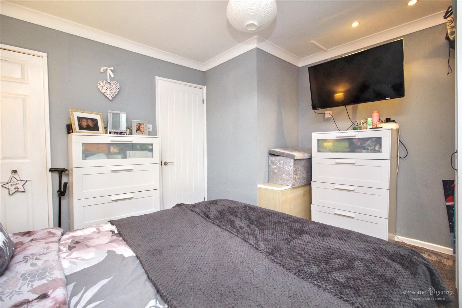 Pottery Road, Tilehurst, Reading